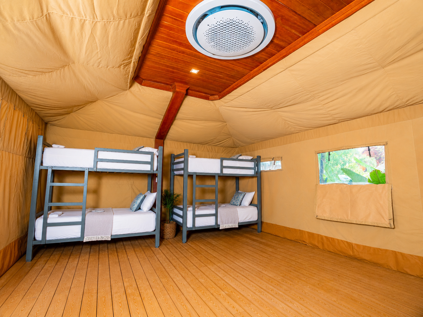 Signature 8 Beds Dorm